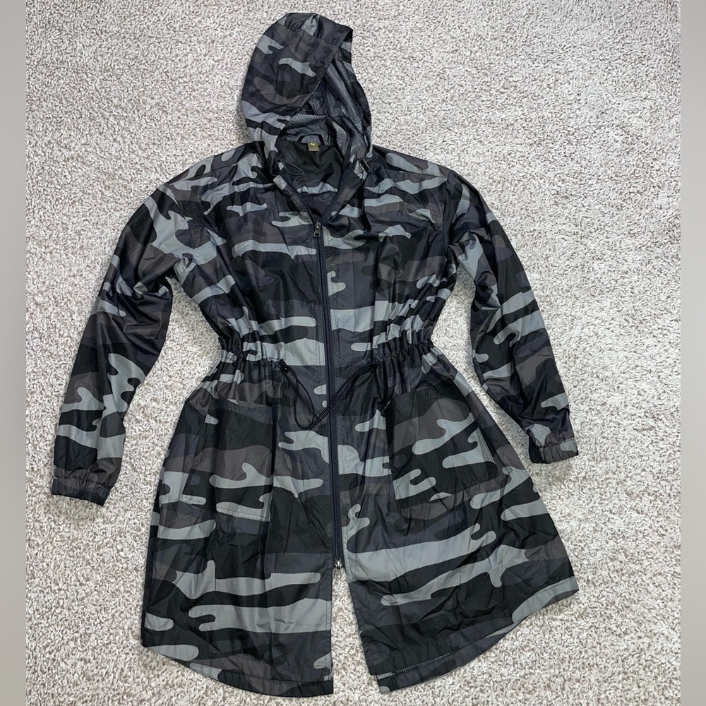 Xersion Gray Camouflage Hooded Longline Jacket Womens Small Windbreaker